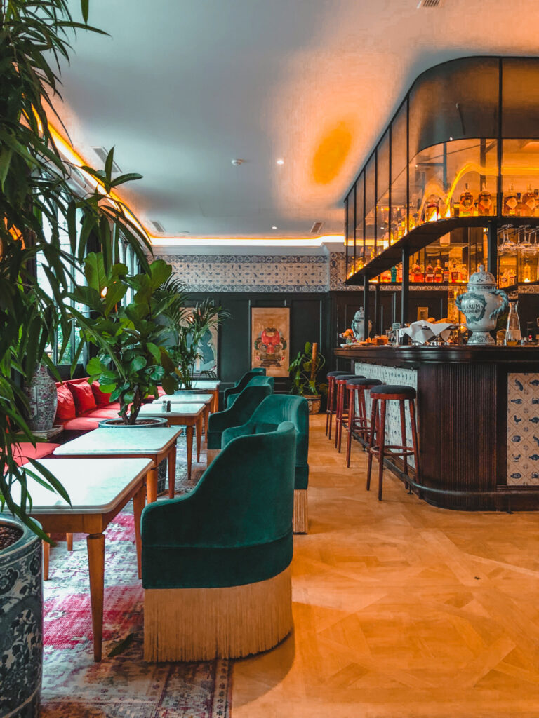 Hotel Monte Cristo bar